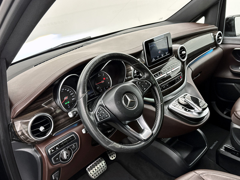 Mercedes-Benz V-Klasse 220d Lang Avantgarde Edition 8 Persoons Elektr schuifdeuren Nappa Leder Pano 8 zitplaatsen Geel kenteken - Coche: foto 4 Mercedes-Benz V-Klasse 220d Lang Avantgarde Edition 8 Persoons Elektr schuifdeuren Nappa Leder Pano 8 zitplaatsen Geel kenteken - Coche: foto 4