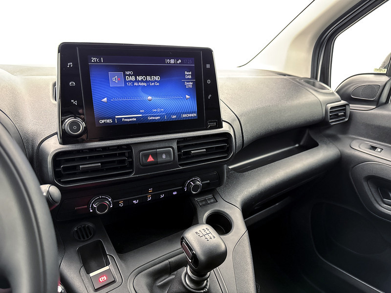 Toyota PROACE CITY 1.5 D-4D Live Navigatiesysteem Betimmering Fabrieksgarantie Cruise control - Furgoneta pequeña: foto 5 Toyota PROACE CITY 1.5 D-4D Live Navigatiesysteem Betimmering Fabrieksgarantie Cruise control - Furgoneta pequeña: foto 5