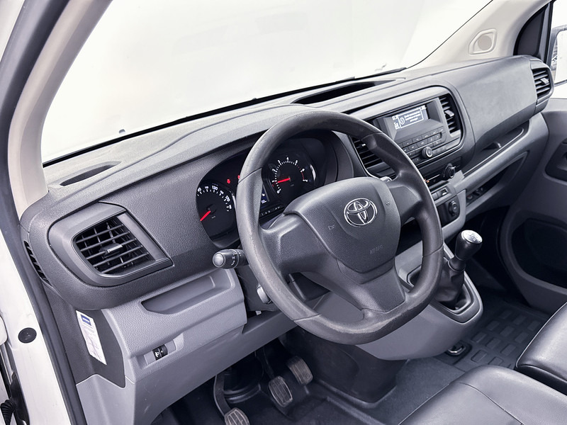 Toyota ProAce Worker 1.6 D-4D Cool Comfort Long L3 Lichtmetalen velgen Cruise control Airco Euro 6 NAP - Furgoneta pequeña: foto 5 Toyota ProAce Worker 1.6 D-4D Cool Comfort Long L3 Lichtmetalen velgen Cruise control Airco Euro 6 NAP - Furgoneta pequeña: foto 5