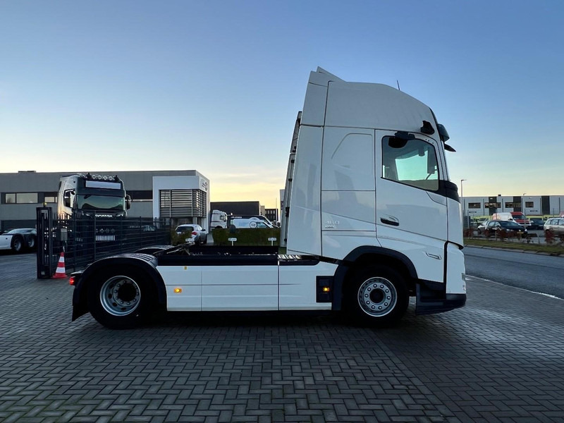 Volvo FH 460 4x2 trekker Aero / Globetrotter XL / Standclima - Cabeza tractora: foto 4 Volvo FH 460 4x2 trekker Aero / Globetrotter XL / Standclima - Cabeza tractora: foto 4