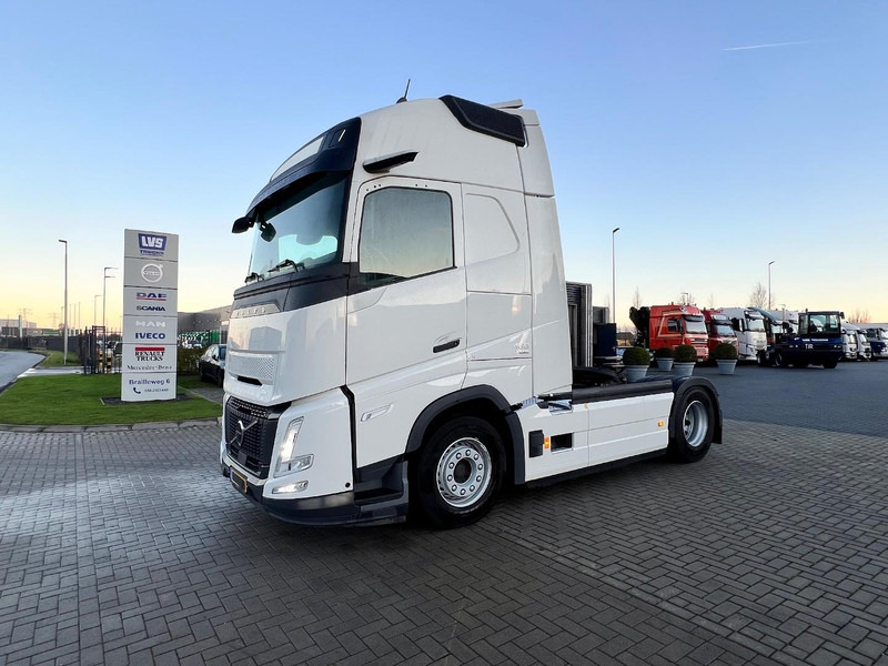 Volvo FH 460 4x2 trekker Aero / Globetrotter XL / Standclima - Cabeza tractora: foto 1 Volvo FH 460 4x2 trekker Aero / Globetrotter XL / Standclima - Cabeza tractora: foto 1