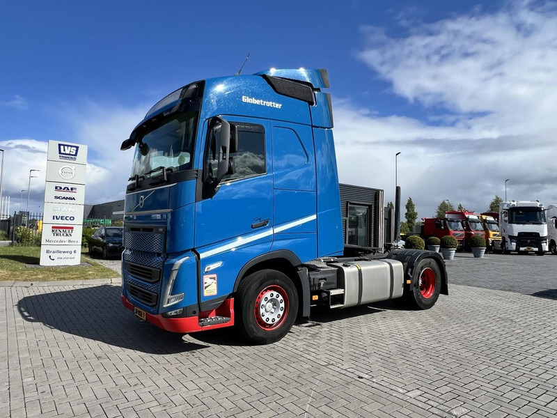 Volvo FH 460 4x2 trekker Globetrotter / 2x Fuel Tank - Cabeza tractora: foto 1 Volvo FH 460 4x2 trekker Globetrotter / 2x Fuel Tank - Cabeza tractora: foto 1