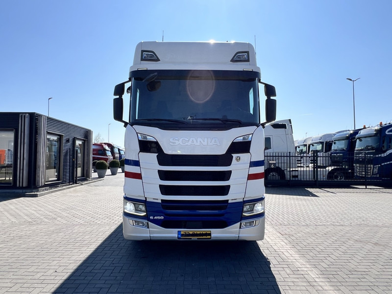Scania S450 6x2 koelwagen Retarder / Dhollandia / Bloenenmaat - Camión frigorífico: foto 2 Scania S450 6x2 koelwagen Retarder / Dhollandia / Bloenenmaat - Camión frigorífico: foto 2