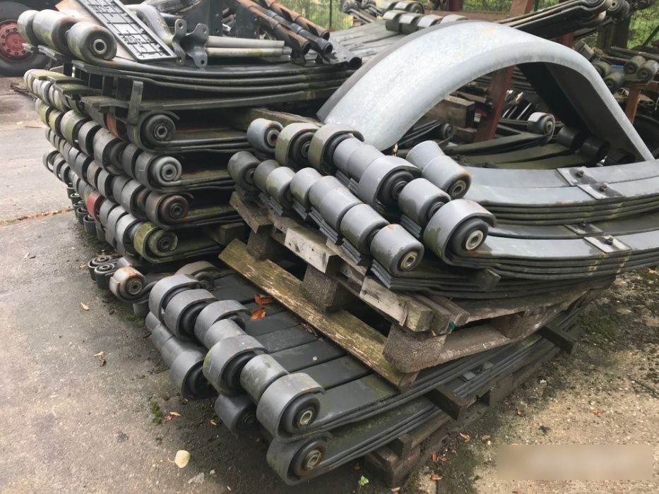 Arcuri camion / semiremorca din dezmembrari DAF CF - Suspensión de ballestas para Camión: foto 1 Arcuri camion / semiremorca din dezmembrari DAF CF - Suspensión de ballestas para Camión: foto 1