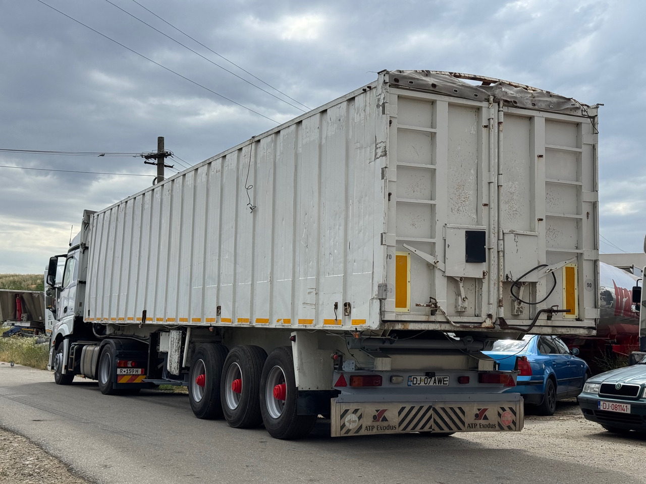 BENALU Bena Cereale 68m3 T34C1NL Aluminiu - Semirremolque volquete: foto 1 BENALU Bena Cereale 68m3 T34C1NL Aluminiu - Semirremolque volquete: foto 1
