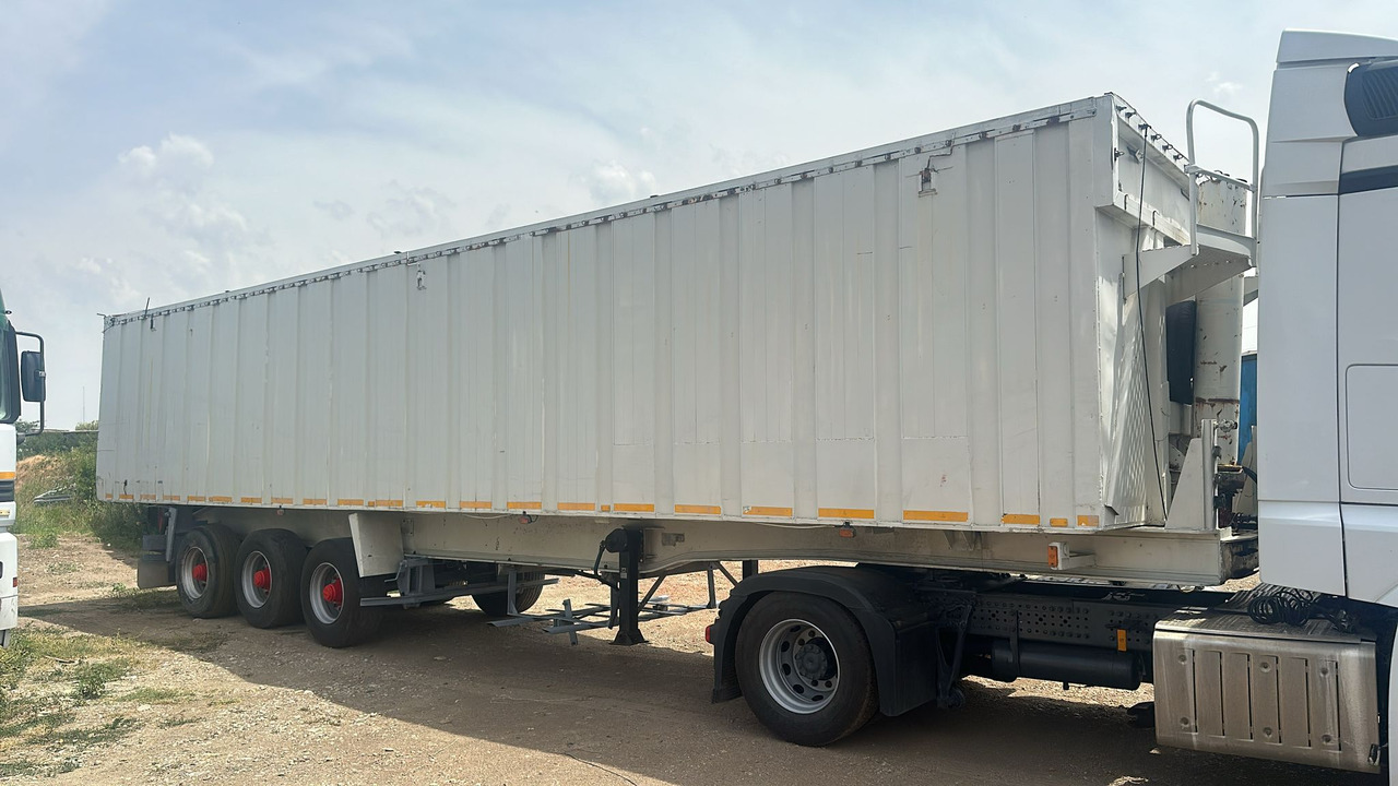 BENALU Bena Cereale 68m3 T34C1NL Aluminiu - Semirremolque volquete: foto 4 BENALU Bena Cereale 68m3 T34C1NL Aluminiu - Semirremolque volquete: foto 4
