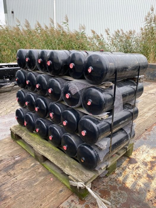 Butelii aer cap tractor / trailer/ semiremorca/ camion noi dezme truck - Suspensión neumática para Camión: foto 2 Butelii aer cap tractor / trailer/ semiremorca/ camion noi dezme truck - Suspensión neumática para Camión: foto 2