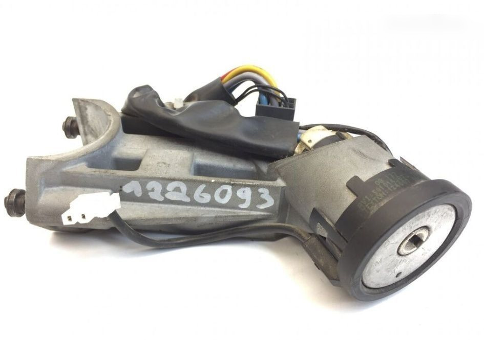 Butuc contact pentru autotractor (2005-2013) Renault Magnum Dxi - Sistema eléctrico para Camión: foto 1 Butuc contact pentru autotractor (2005-2013) Renault Magnum Dxi - Sistema eléctrico para Camión: foto 1
