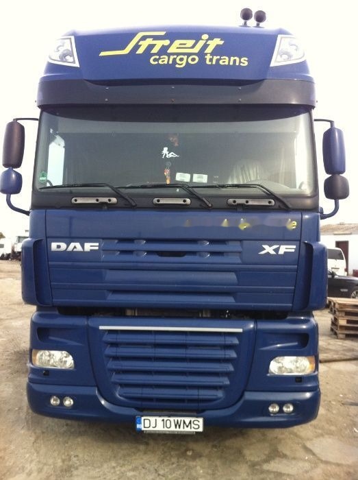 DAF xf95 EURO 5 piese din dezmembrari - Cabeza tractora: foto 1 DAF xf95 EURO 5 piese din dezmembrari - Cabeza tractora: foto 1