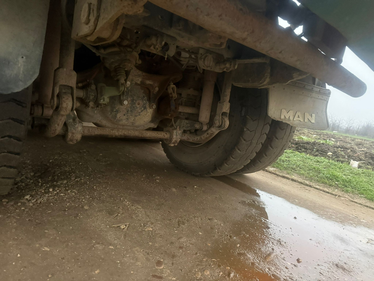 Camión MAN 26 414 6x4 KIPPER L2000 Euro3 Manual Injection Pomp: foto 10 Camión MAN 26 414 6x4 KIPPER L2000 Euro3 Manual Injection Pomp: foto 10