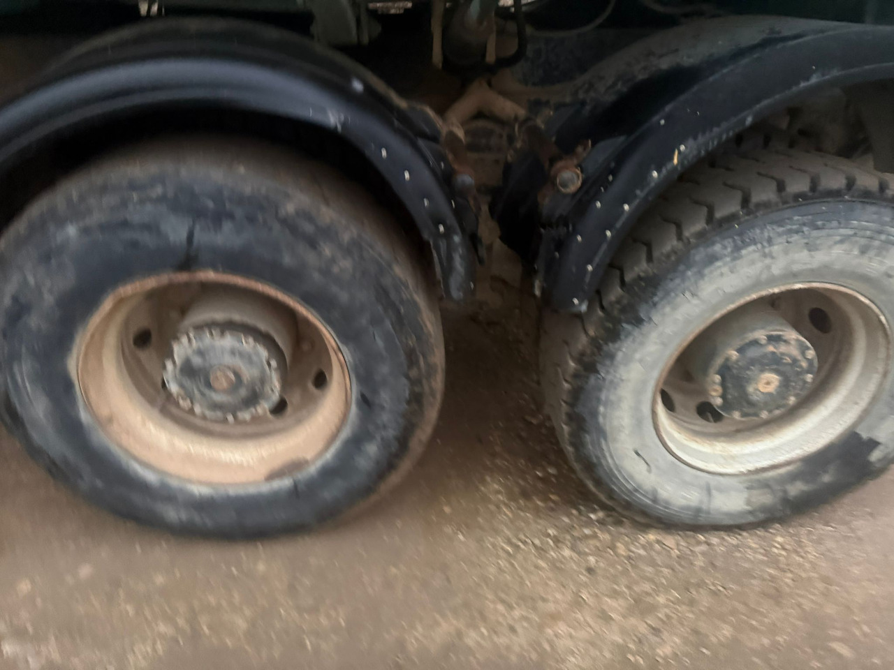 Camión MAN 26 414 6x4 KIPPER L2000 Euro3 Manual Injection Pomp: foto 15 Camión MAN 26 414 6x4 KIPPER L2000 Euro3 Manual Injection Pomp: foto 15