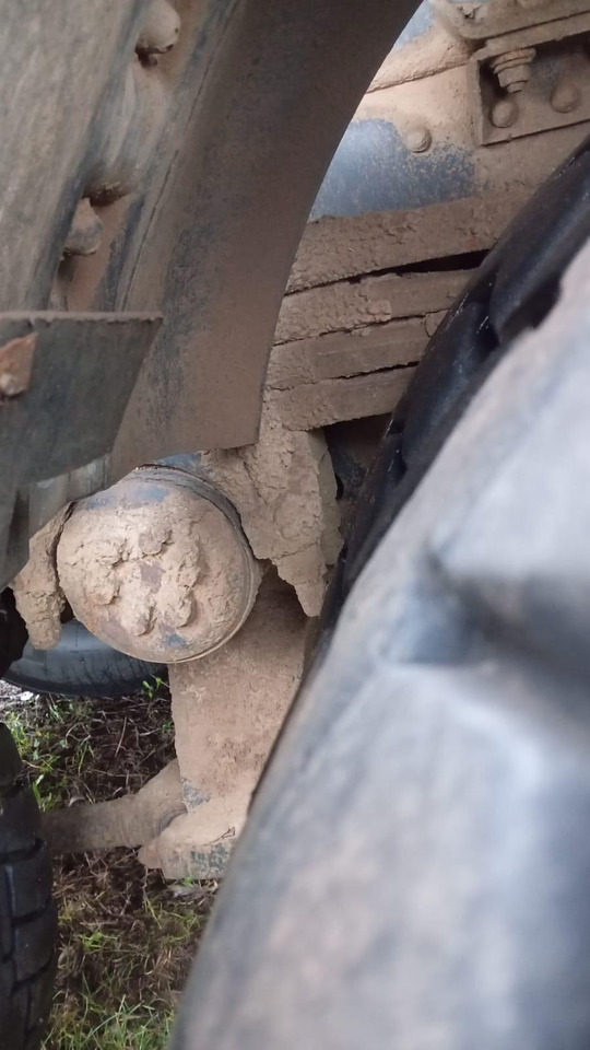 Camión MAN 26 414 6x4 KIPPER L2000 Euro3 Manual Injection Pomp: foto 11 Camión MAN 26 414 6x4 KIPPER L2000 Euro3 Manual Injection Pomp: foto 11