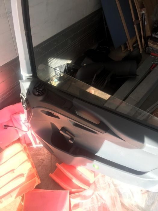 Geam+fata usa   Mercedes-Benz ACTROS ATEGO AXOR - Puerta y piezas para Camión: foto 5 Geam+fata usa   Mercedes-Benz ACTROS ATEGO AXOR - Puerta y piezas para Camión: foto 5