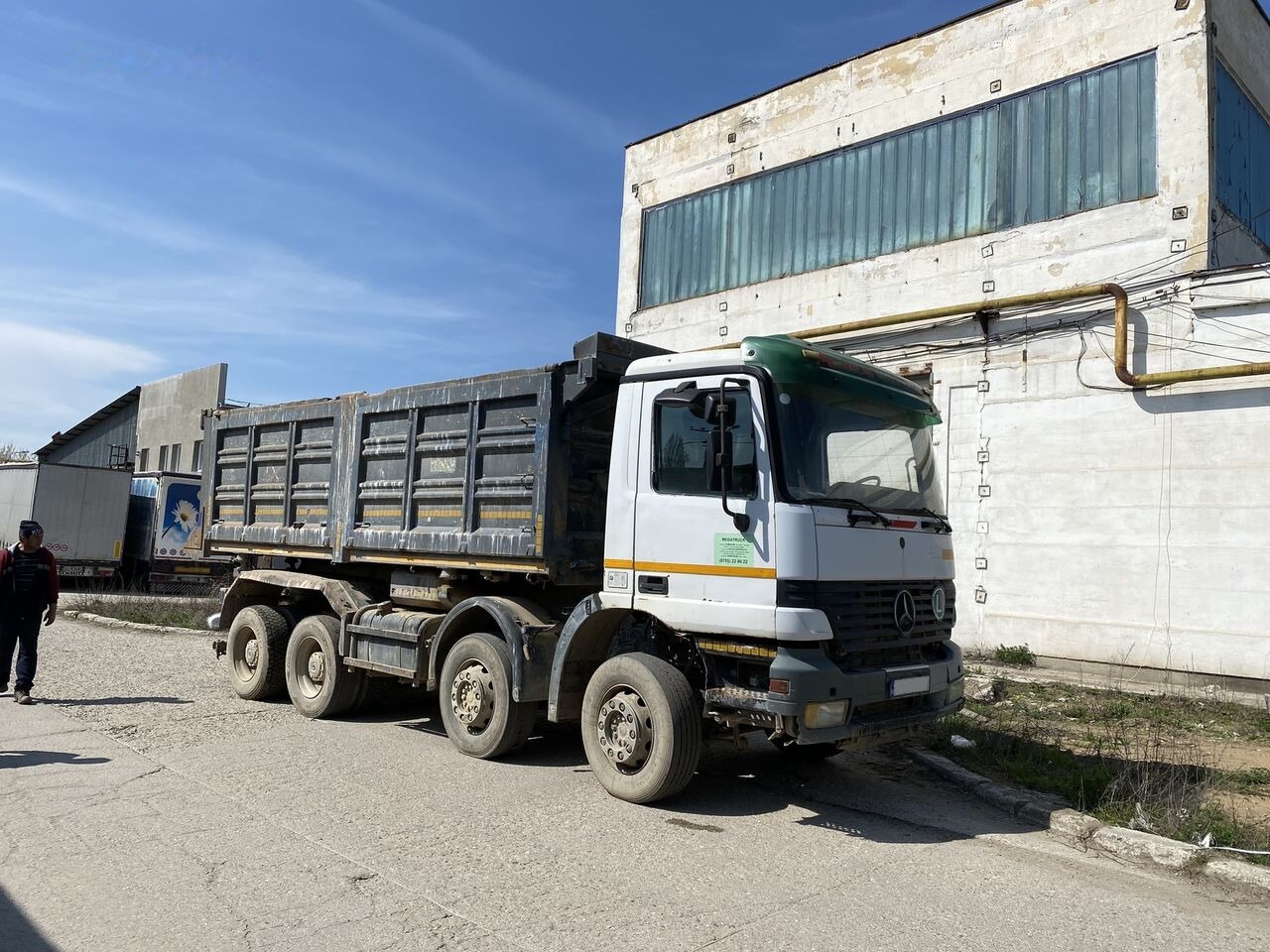 Mercedes-Benz ACTROS MP1 - Camión volquete: foto 1 Mercedes-Benz ACTROS MP1 - Camión volquete: foto 1