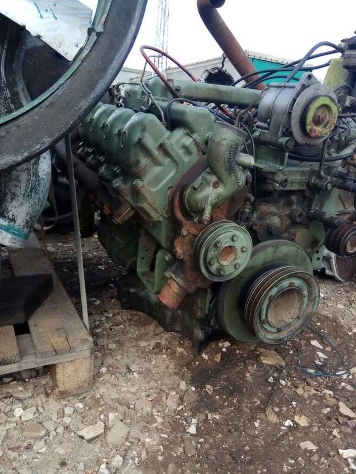 OM 422 V8 BiTurbo   Mercedes-Benz - Motor para Camión: foto 2 OM 422 V8 BiTurbo   Mercedes-Benz - Motor para Camión: foto 2