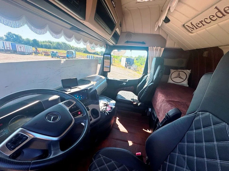 Cabeza tractora Mercedes-Benz Actros 2653 Special Interior. 6x2 3250mm weelbase. Air / Air suspension. hydr. syatem. Invertor. Micro wave.: foto 19