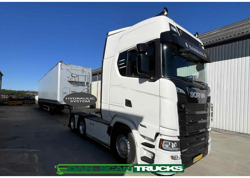 Scania 560S Super NGS SUPER .Air / Air suspension. hydr. system. - Cabeza tractora: foto 2 Scania 560S Super NGS SUPER .Air / Air suspension. hydr. system. - Cabeza tractora: foto 2