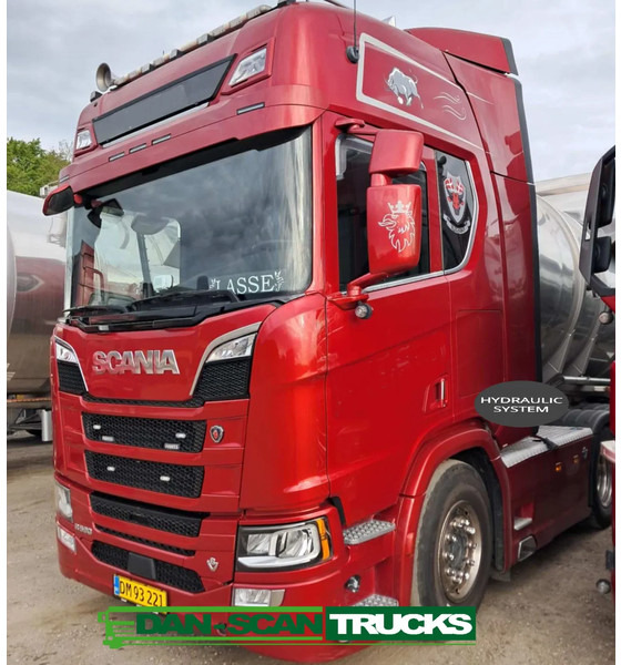 Scania R590 V8 NGS Rear steering 6x2*4. Air / Air suspension. Hydr. system - Cabeza tractora: foto 3 Scania R590 V8 NGS Rear steering 6x2*4. Air / Air suspension. Hydr. system - Cabeza tractora: foto 3