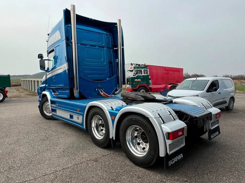 Cabeza tractora Scania T520 V8 Speciel interior. Air / Air suspension. Opticruise / Retarder .PTO on Engine and gearbox. New Hydr. system.: foto 10