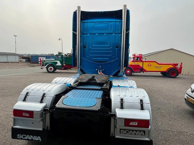 Cabeza tractora Scania T520 V8 Speciel interior. Air / Air suspension. Opticruise / Retarder .PTO on Engine and gearbox. New Hydr. system.: foto 9