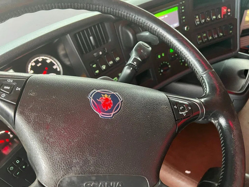 Cabeza tractora Scania T520 V8 Speciel interior. Air / Air suspension. Opticruise / Retarder .PTO on Engine and gearbox. New Hydr. system.: foto 19
