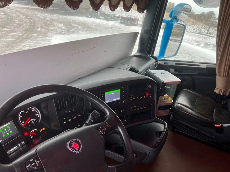 Cabeza tractora Scania T520 V8 Speciel interior. Air / Air suspension. Opticruise / Retarder .PTO on Engine and gearbox. New Hydr. system.: foto 17