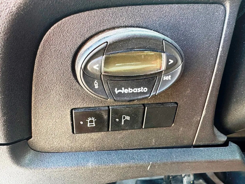 Furgoneta con lona Iveco 35S18 3,0 TDI Aut. Gear. Euro 6. webasto night heater: foto 19