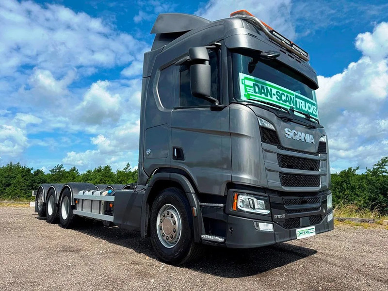 Scania R650 V8 NGS Steel / Air suspension. 4550mm weelbase. - Camión chasis: foto 2 Scania R650 V8 NGS Steel / Air suspension. 4550mm weelbase. - Camión chasis: foto 2