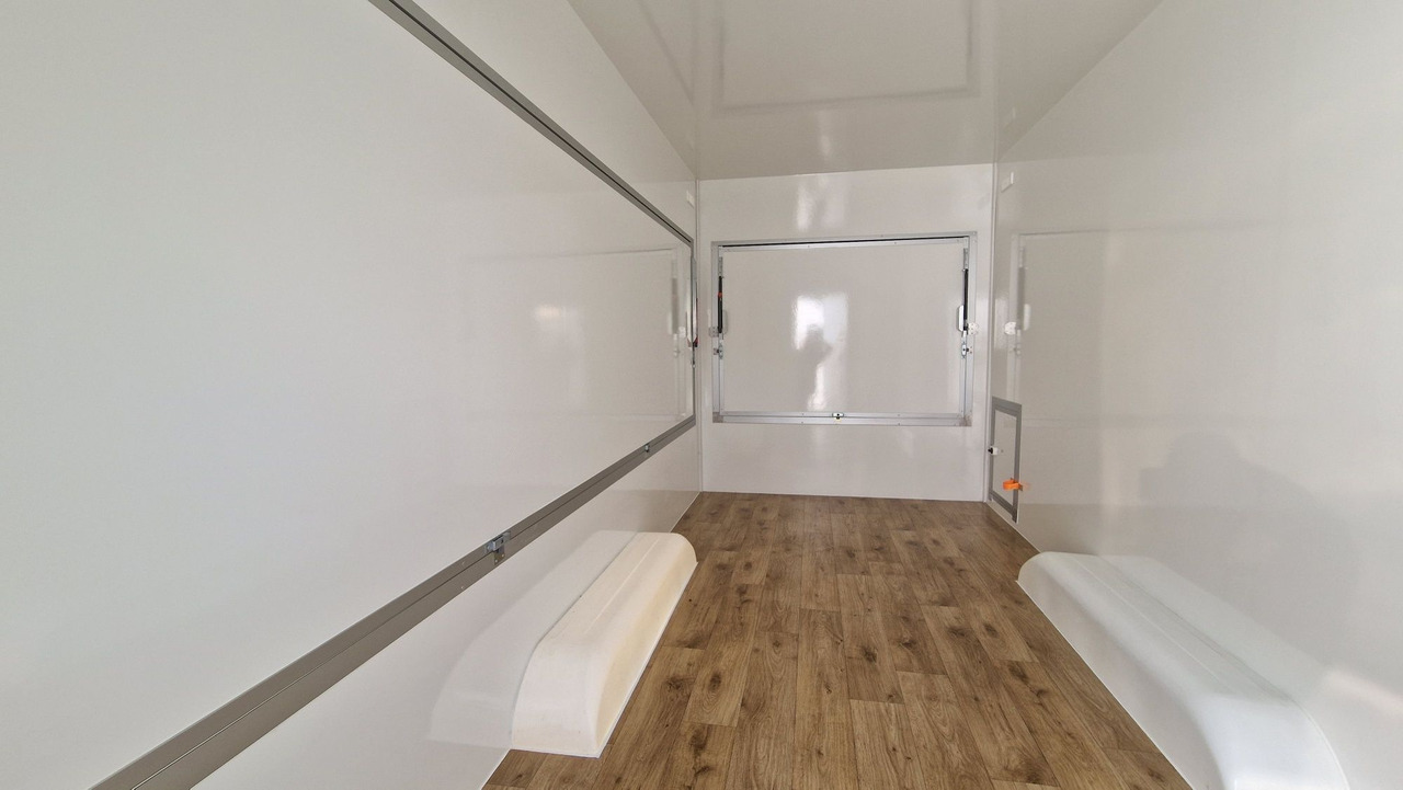 Przyczepa Gastronomiczna Handlowa FoodTruck - Remolque venta ambulante: foto 4 Przyczepa Gastronomiczna Handlowa FoodTruck - Remolque venta ambulante: foto 4