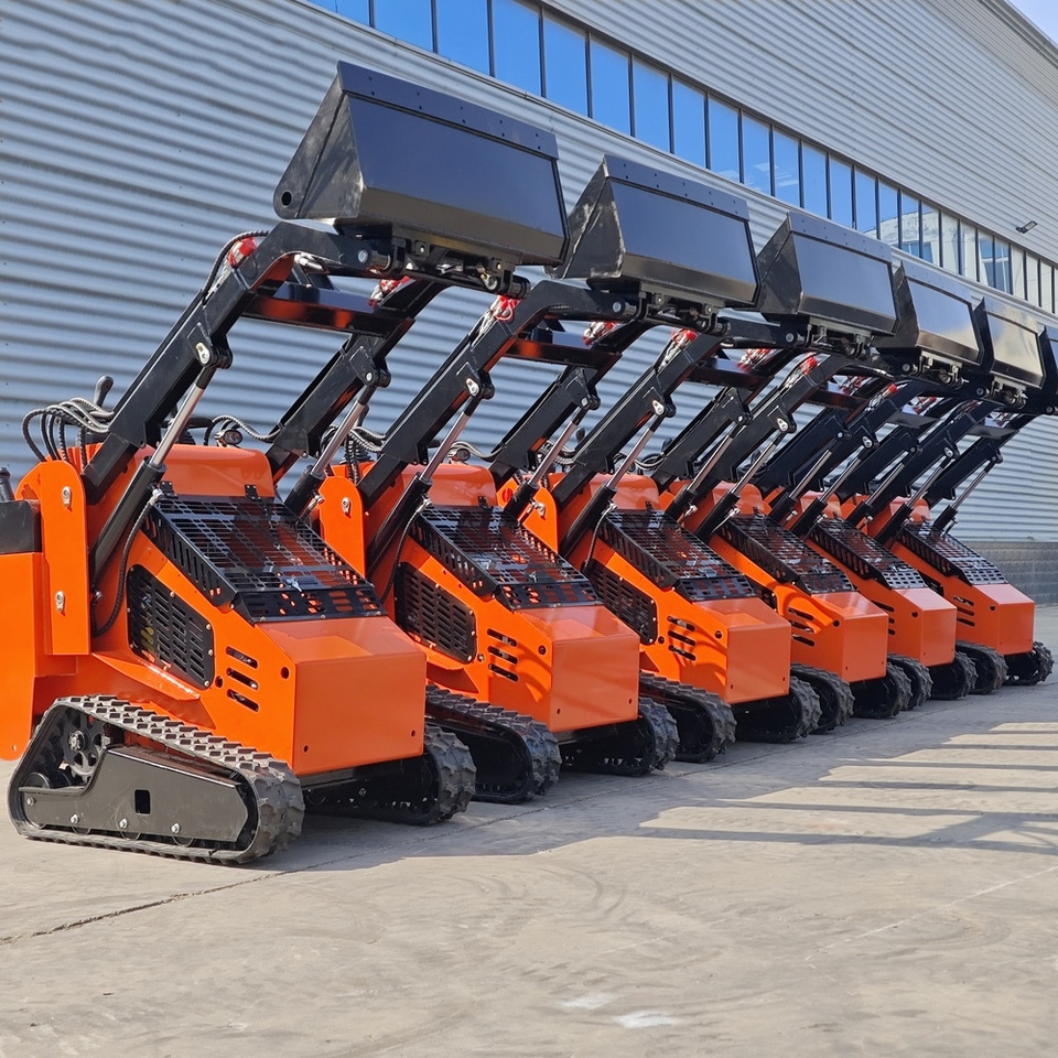 LEZUM Free Shipping Mini Skid Steer Loader Compact Track Electric/Diesel Chinese Mini Skid Steer Loader For Sale With Mini Skid Steer Attachments 4 In 1 Bucket - Minicargadora: foto 2 LEZUM Free Shipping Mini Skid Steer Loader Compact Track Electric/Diesel Chinese Mini Skid Steer Loader For Sale With Mini Skid Steer Attachments 4 In 1 Bucket - Minicargadora: foto 2