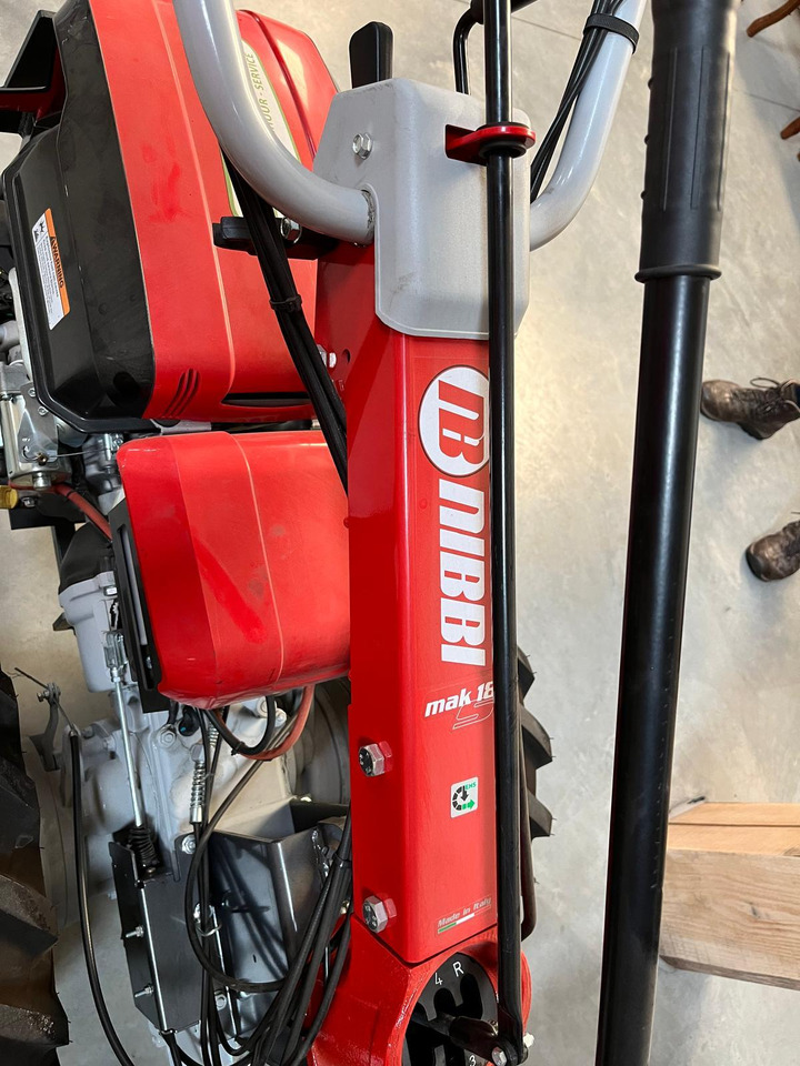 Emak mak 18 - Barredora industrial: foto 3 Emak mak 18 - Barredora industrial: foto 3