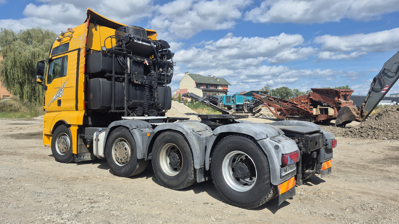 MAN TGX 41.680 - Cabeza tractora: foto 4 MAN TGX 41.680 - Cabeza tractora: foto 4