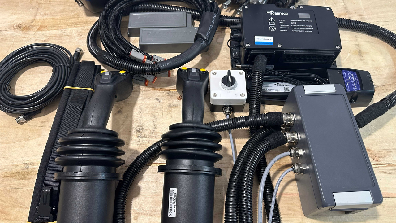 Maquinaria forestal Proportional Valve Walvoil DPX100 with Control Scanreco RC400 and JP Joysticks Danfoss for Parker, Nordhyraulic, Fassi, Hiab: foto 21 Maquinaria forestal Proportional Valve Walvoil DPX100 with Control Scanreco RC400 and JP Joysticks Danfoss for Parker, Nordhyraulic, Fassi, Hiab: foto 21
