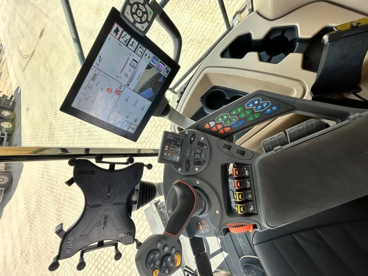 Fendt AKTIONIDEAL 8T NEUMASCHINE - Cosechadora de granos: foto 5 Fendt AKTIONIDEAL 8T NEUMASCHINE - Cosechadora de granos: foto 5