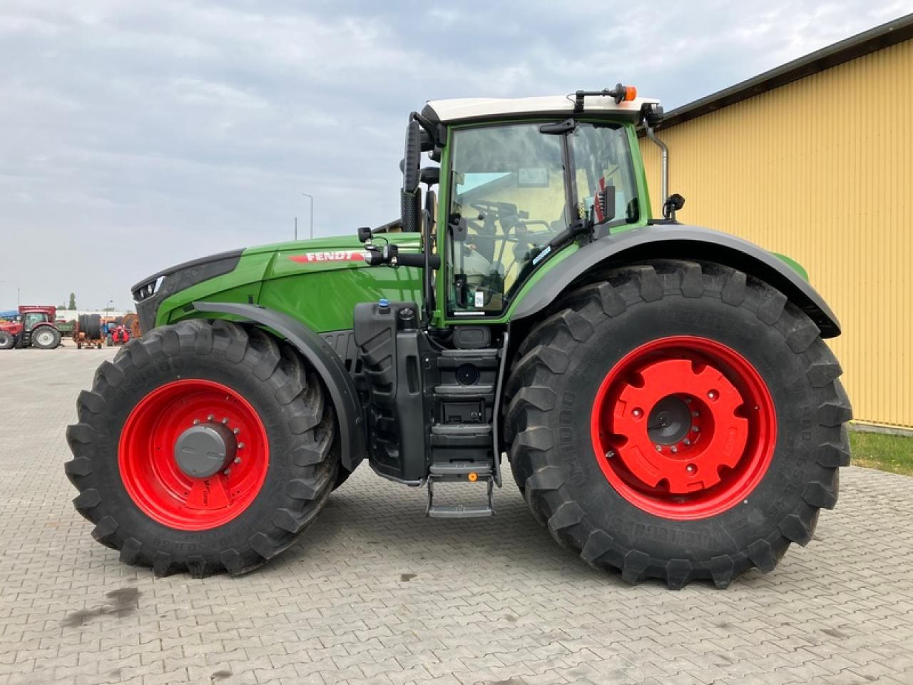 Fendt VARIO 1050 - Tractor: foto 2 Fendt VARIO 1050 - Tractor: foto 2