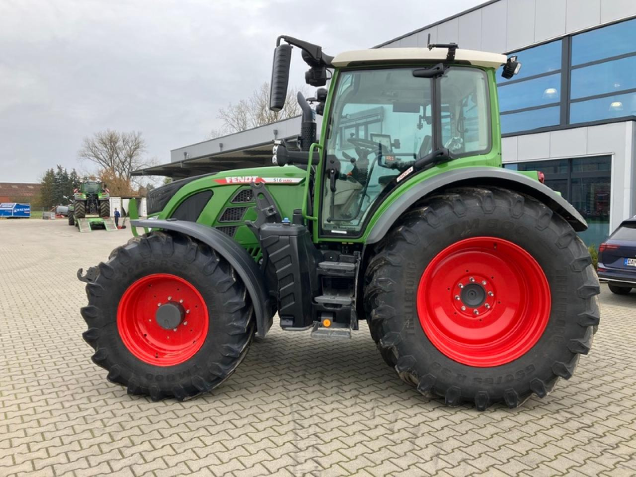 Fendt VARIO 516 VARIO GEN 3 // RTK - Tractor: foto 2 Fendt VARIO 516 VARIO GEN 3 // RTK - Tractor: foto 2