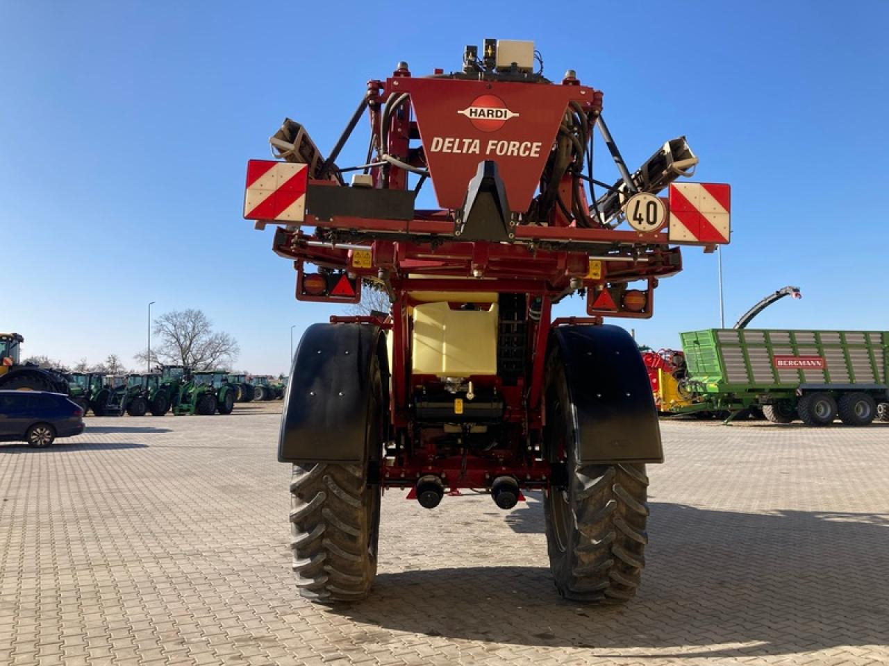 Hardi COMMANDER 5500I - Pulverizador arrastrado: foto 3 Hardi COMMANDER 5500I - Pulverizador arrastrado: foto 3
