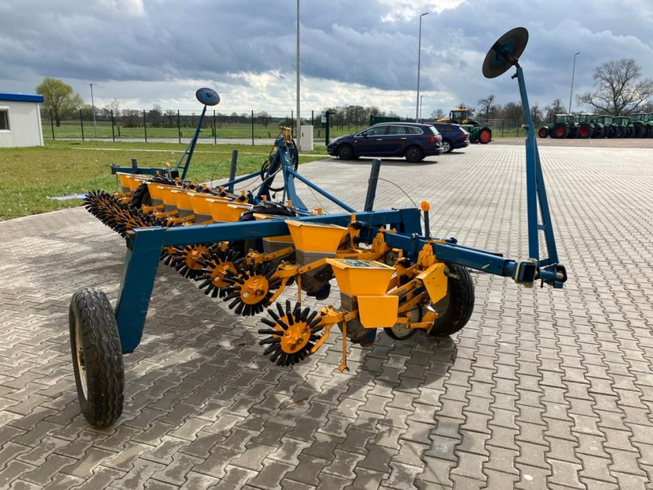 Kleine RÜBENDRILLMASCHINE KLEINE UNICORN - Sembradora de precisión: foto 4 Kleine RÜBENDRILLMASCHINE KLEINE UNICORN - Sembradora de precisión: foto 4