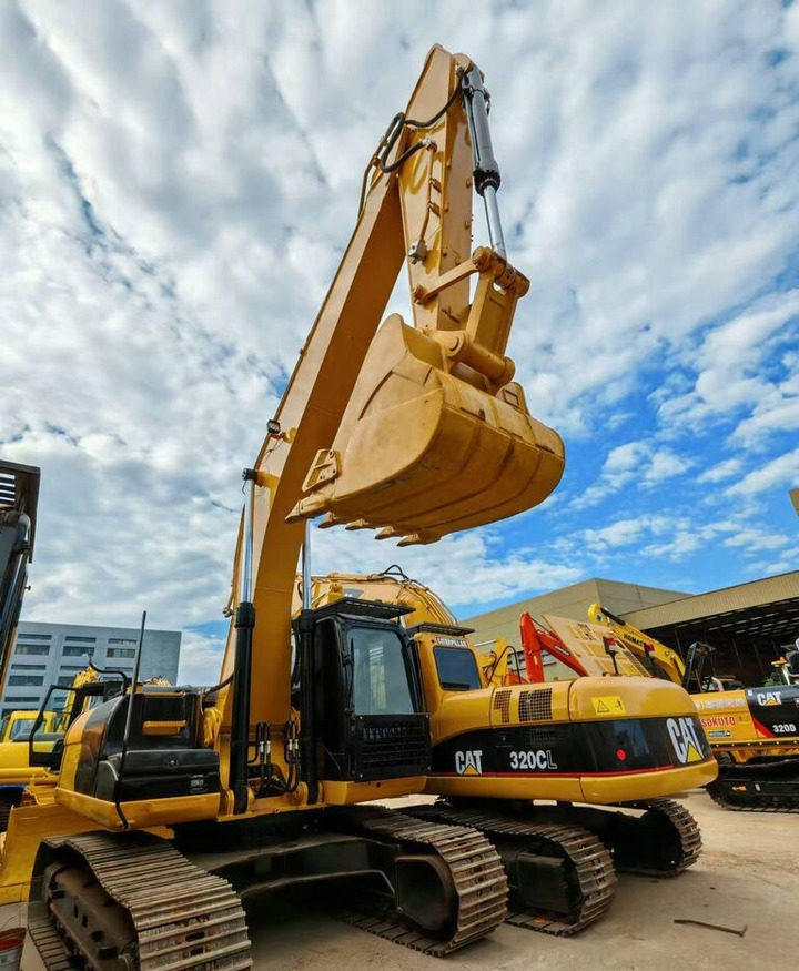 Caterpillar 320CL - Excavadora de ruedas: foto 1 Caterpillar 320CL - Excavadora de ruedas: foto 1
