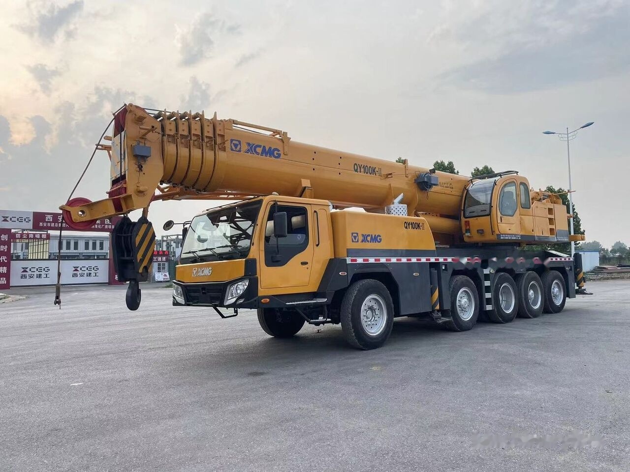 XCMG QY90K QY30K QY50K QY70K QAY200 truck crane - Autogrúa: foto 1 XCMG QY90K QY30K QY50K QY70K QAY200 truck crane - Autogrúa: foto 1