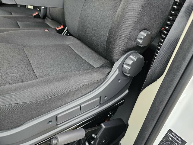 FIAT Ducato MAXI Serie 10 2025 DOKA 3-Seitenkiipper... - Camión: foto 5 FIAT Ducato MAXI Serie 10 2025 DOKA 3-Seitenkiipper... - Camión: foto 5