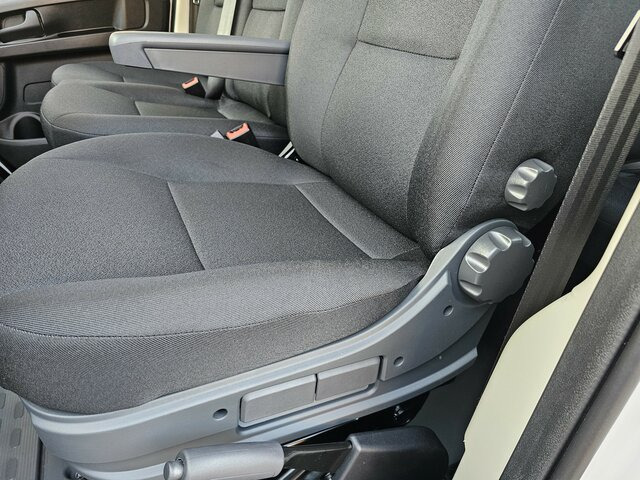 FIAT Ducato MAXI Serie 10 2025 DOKA 3-Seitenkiipper... - Camión: foto 4 FIAT Ducato MAXI Serie 10 2025 DOKA 3-Seitenkiipper... - Camión: foto 4