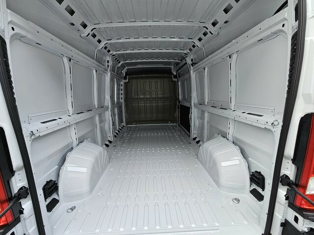 Furgón FIAT Ducato 35 L3H2 180PS 13m³ Voll-LED 260° CarPlay...: foto 28 Furgón FIAT Ducato 35 L3H2 180PS 13m³ Voll-LED 260° CarPlay...: foto 28