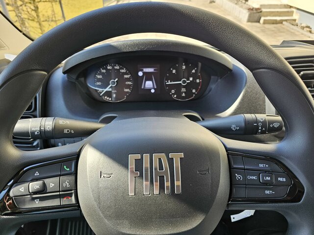 FIAT Ducato 35 MAXI L4H2 140 15m³ Serie10 9.2 Safety - Furgón: foto 2 FIAT Ducato 35 MAXI L4H2 140 15m³ Serie10 9.2 Safety - Furgón: foto 2