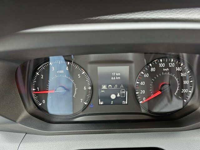 RENAULT Master 170 Koffer LED Kamera 2,33 Höhe sofort! - Furgoneta caja cerrada: foto 4 RENAULT Master 170 Koffer LED Kamera 2,33 Höhe sofort! - Furgoneta caja cerrada: foto 4