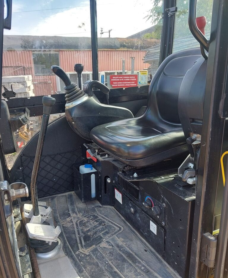 JCB  - Miniexcavadora: foto 2 JCB  - Miniexcavadora: foto 2