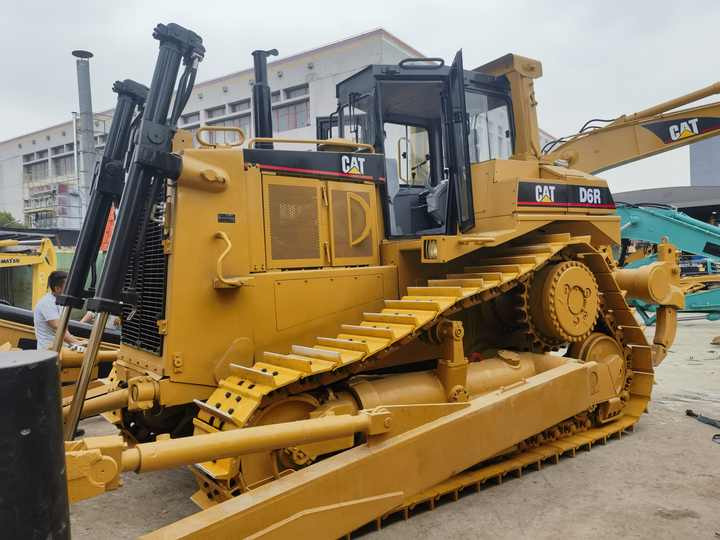Bulldozer Caterpillar D6R hydraulic crawler bulldozer second hand cat machine for sale - Bulldozer: foto 4 Bulldozer Caterpillar D6R hydraulic crawler bulldozer second hand cat machine for sale - Bulldozer: foto 4
