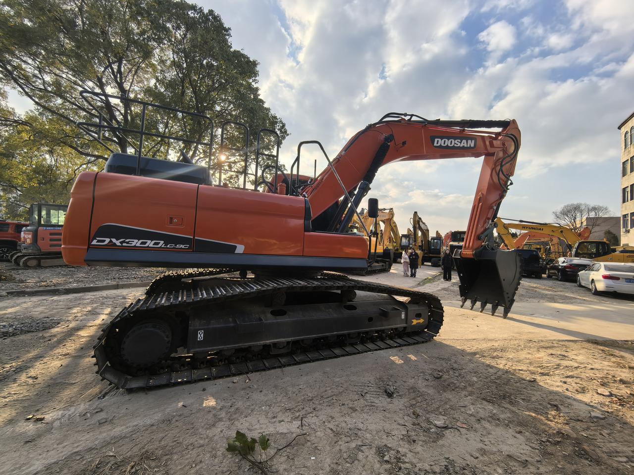 Doosan DX300LC Crawler Excavator - Excavadora de cadenas: foto 1 Doosan DX300LC Crawler Excavator - Excavadora de cadenas: foto 1