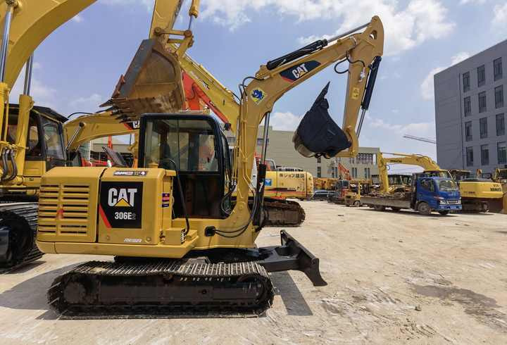 Good Condition Mini Excavator 7.5Ton Cat 306e2 Hydraulic Crawler second hand Mini digger For Sale - Excavadora de cadenas: foto 2 Good Condition Mini Excavator 7.5Ton Cat 306e2 Hydraulic Crawler second hand Mini digger For Sale - Excavadora de cadenas: foto 2