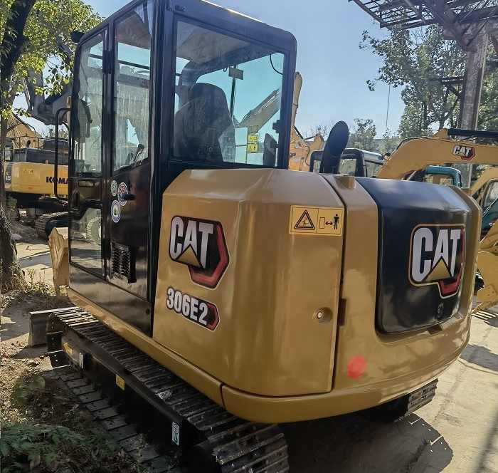 Good Condition and High Performance Excavator Used Caterpillar 306E2 for sale in shanghai yard - Excavadora de cadenas: foto 4 Good Condition and High Performance Excavator Used Caterpillar 306E2 for sale in shanghai yard - Excavadora de cadenas: foto 4